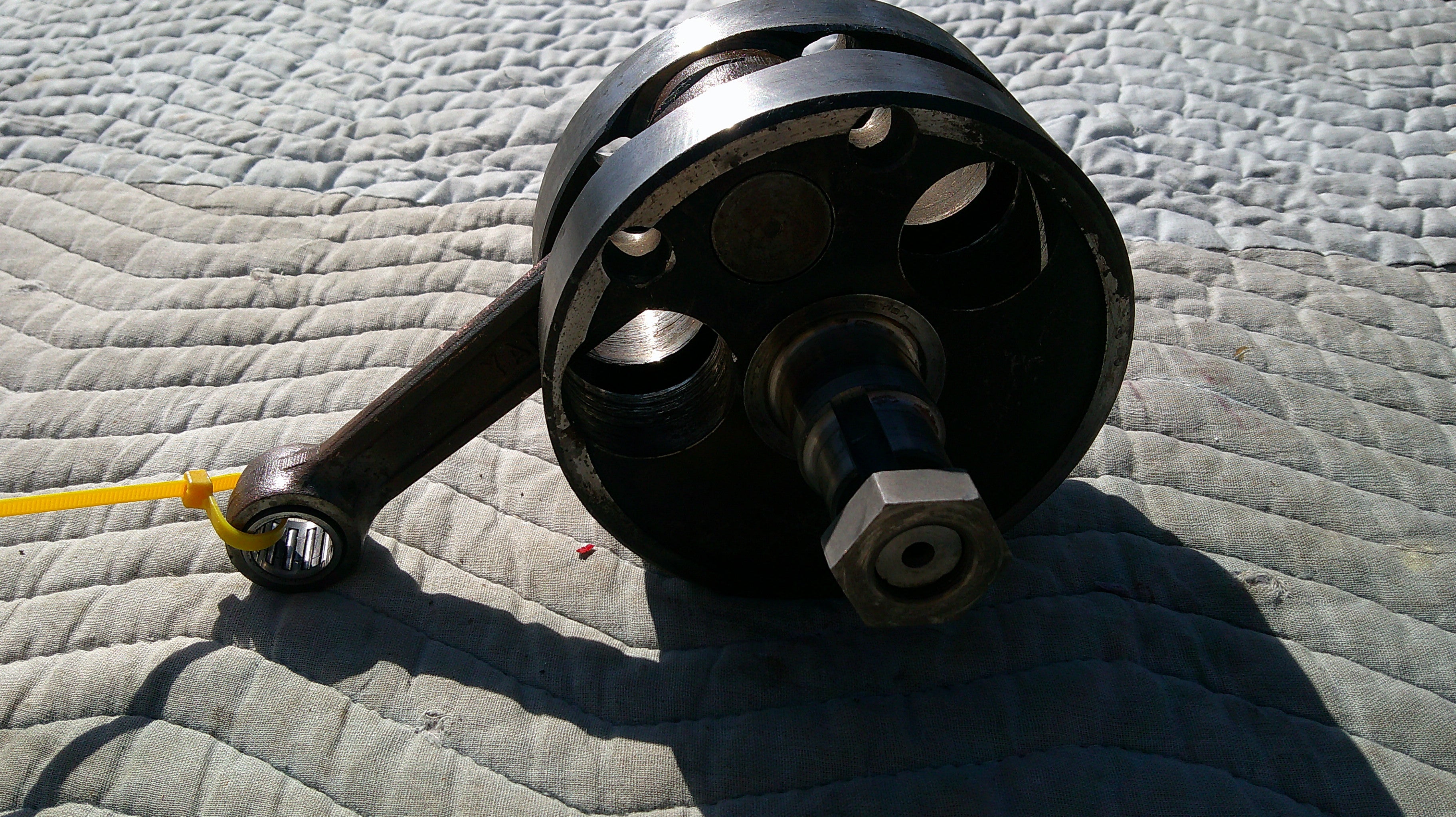 1981 Yamaha IT/YZ465 crank shaft