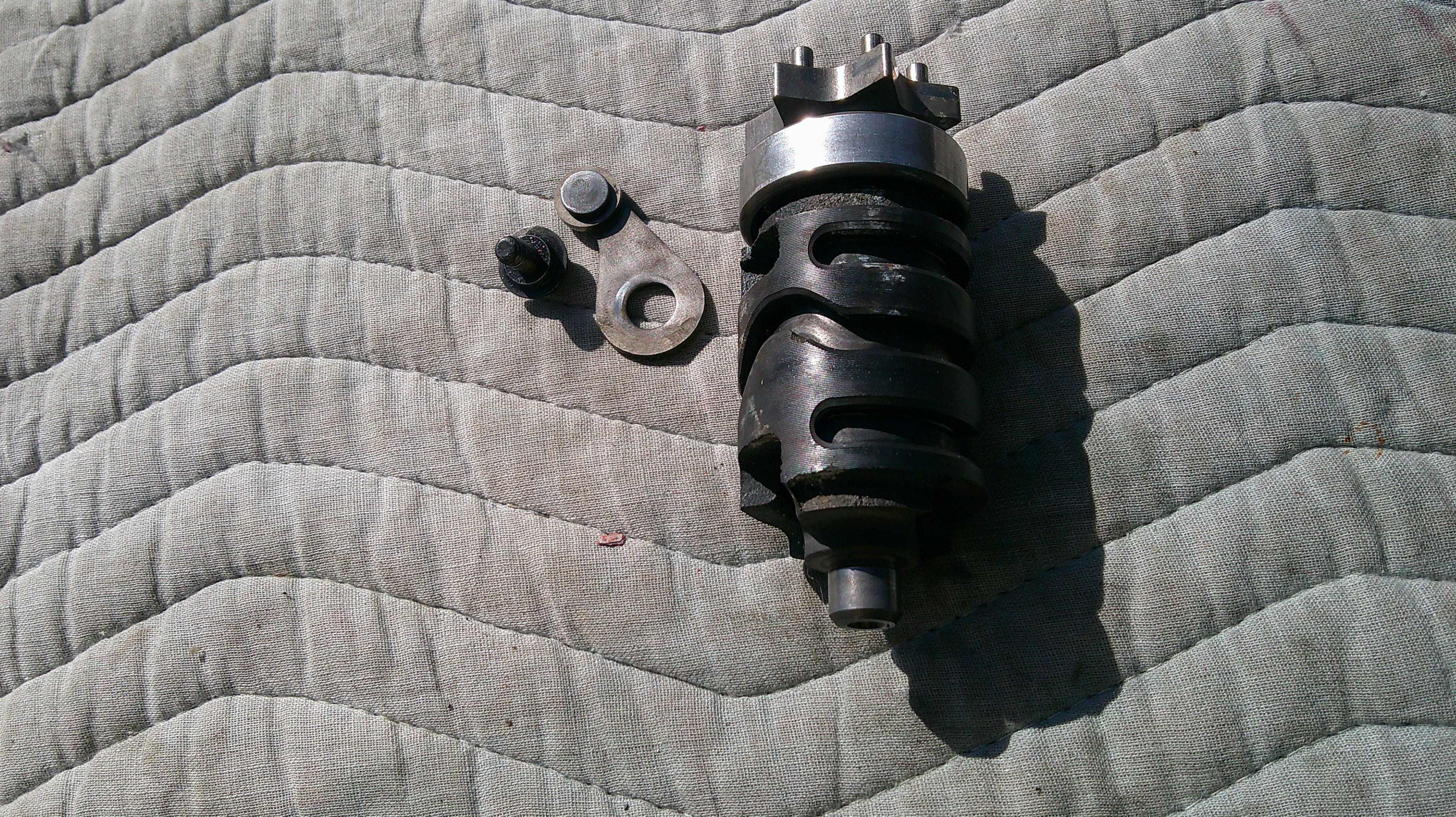1981 YZ/IT 465 shift drum and forks
