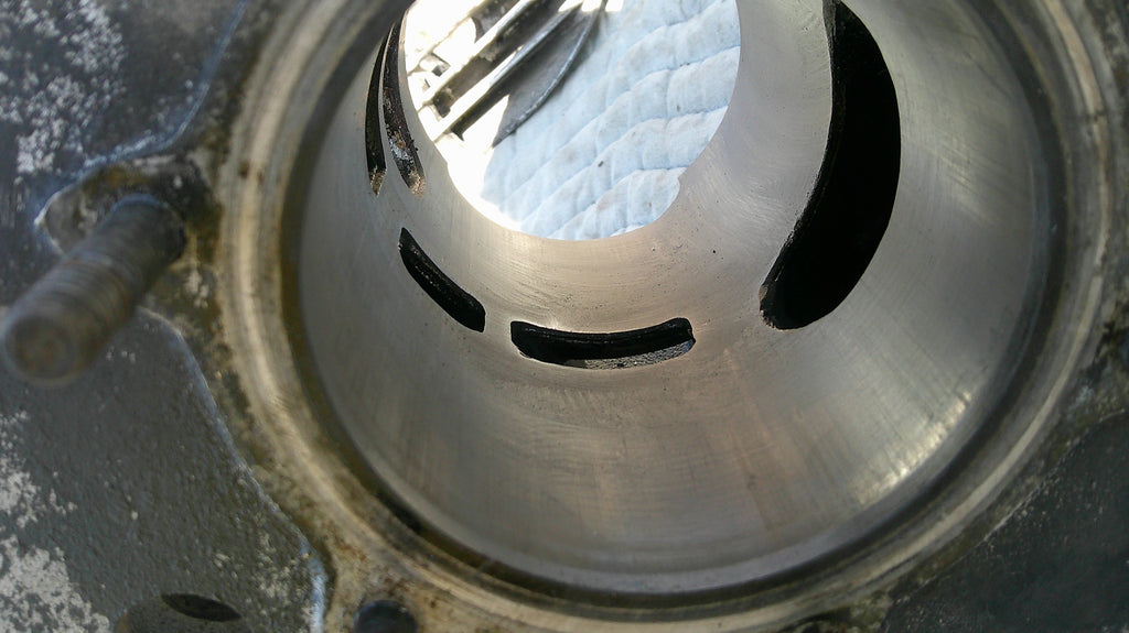 Cylinder jug for a 1981 Yamaha YZ/IT465