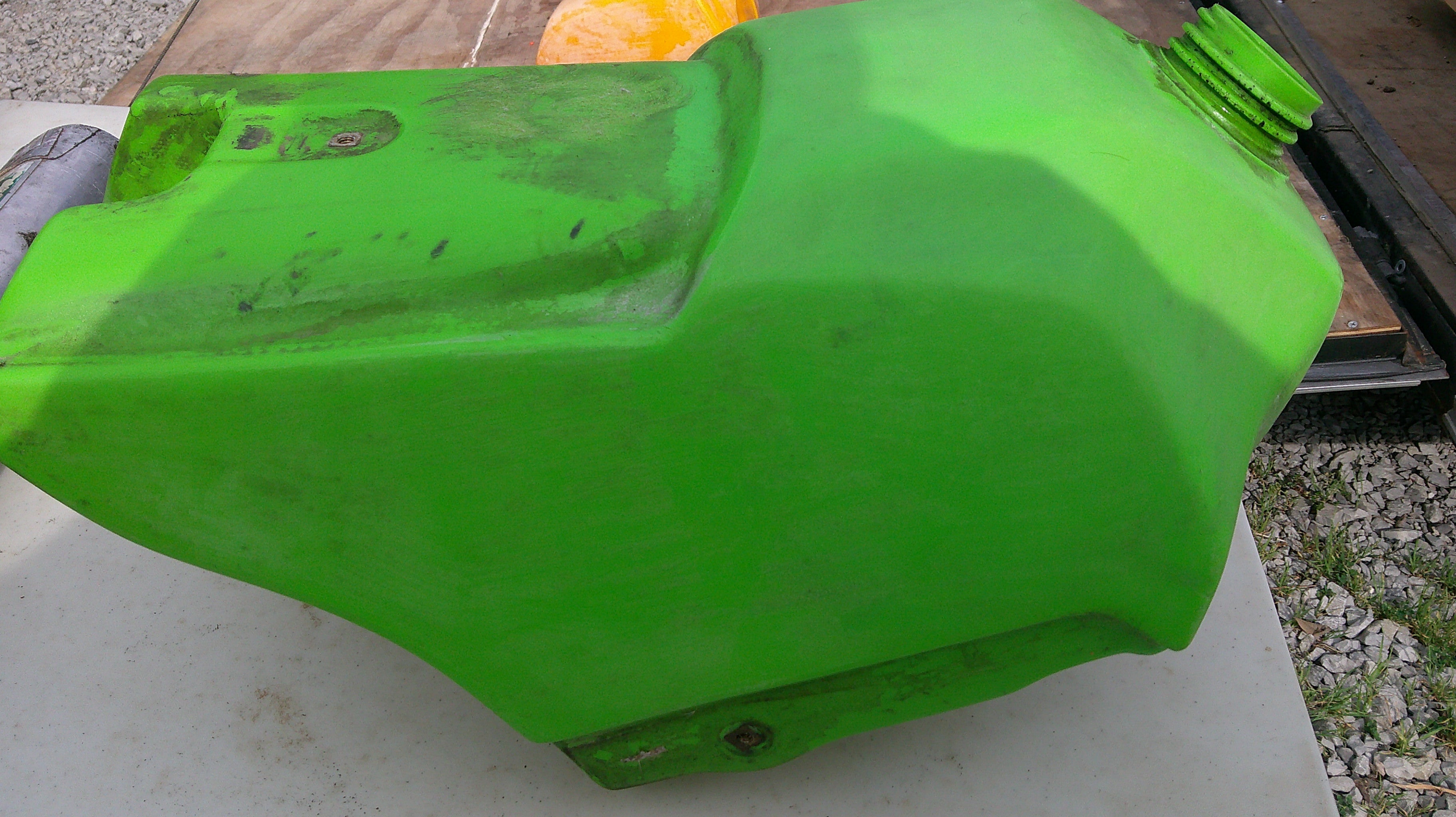 1983 Kawasaki KX500 fuel tank