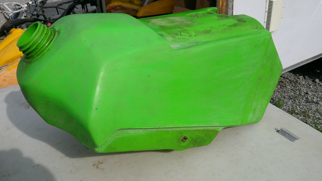 1983 Kawasaki KX500 fuel tank